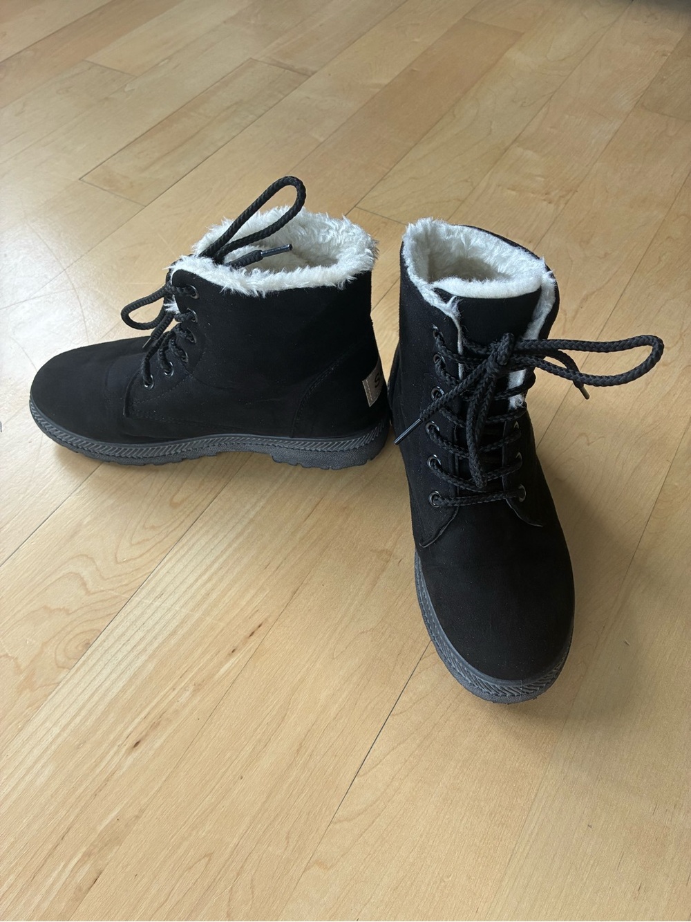 SQL Black Faux-Fur Lined Lace-Up Winter Boots